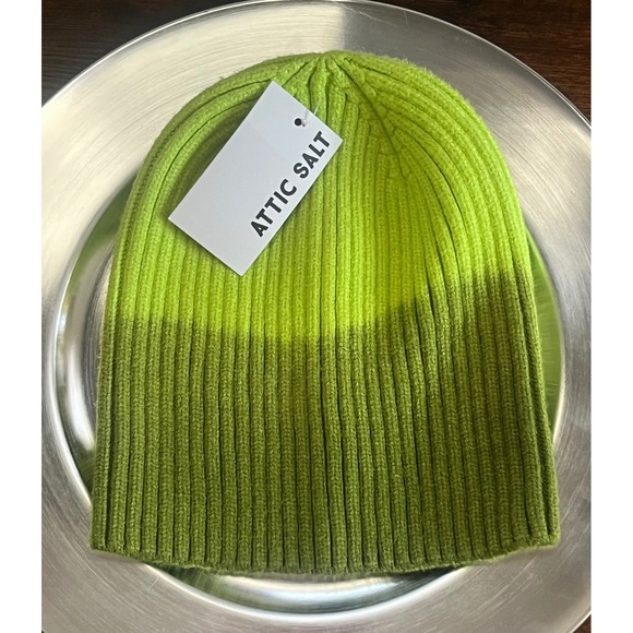 Attic Salt Green Ombre Beanie Hat Knit Cap Soft Warm Unisex Winter Accessory-New - Picture 1 of 9